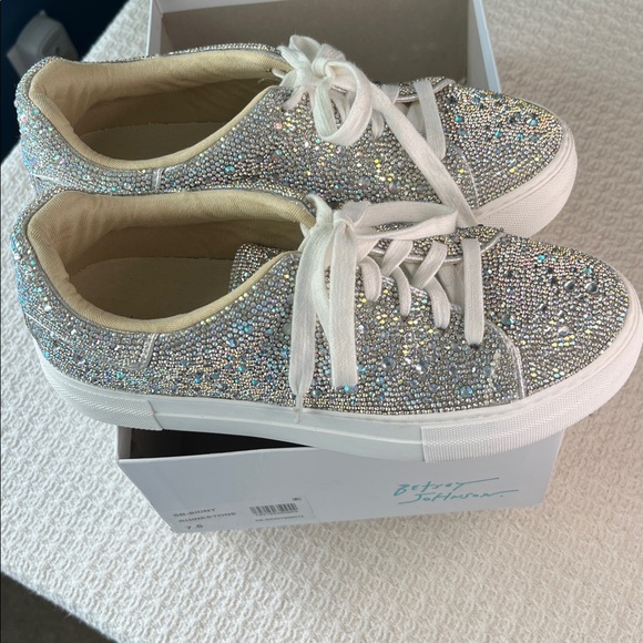 Betsey Johnson, Rhinestone tennis shoes, with box, SB-SIDNY 998075, women 7.5 - Picture 16 of 17